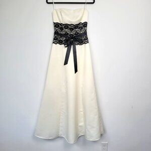 Vintage Debut Y2K Ivory Black Lace Strapless Formal Dress Coquette Bridal